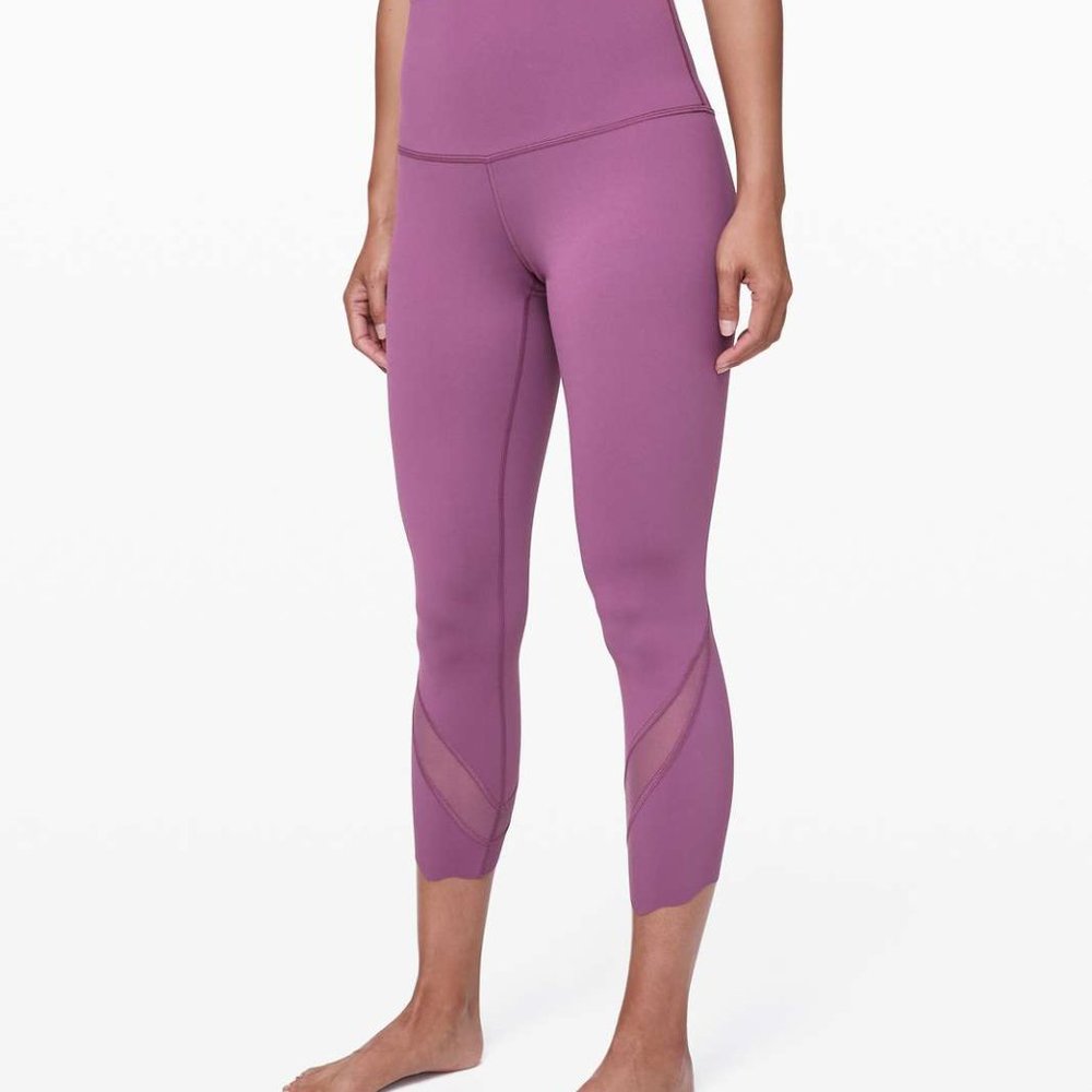 Wunder Under High-Rise Crop 24" *Scallop
